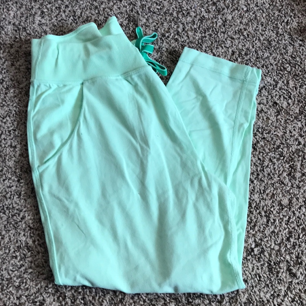 Lululemon Crops